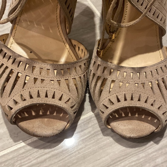 Ivanka Trump sued heels - Picture 2 of 5